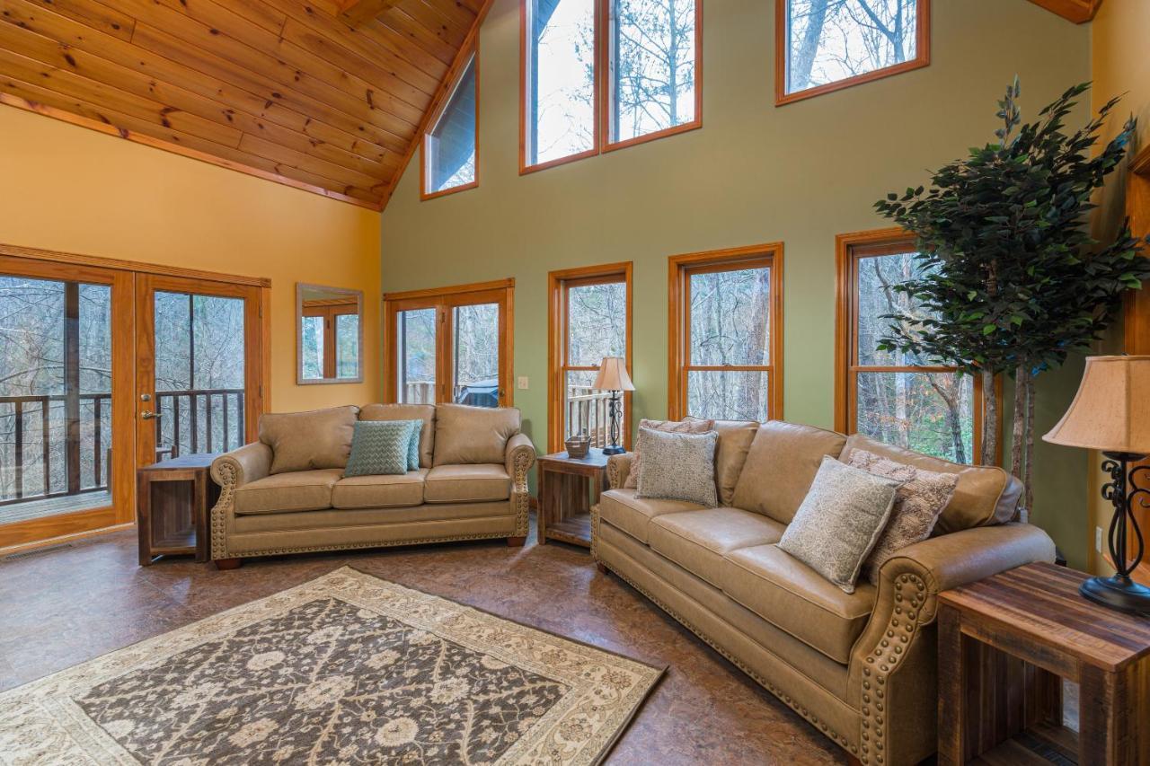 سيفيرفيل North Ridge Place Brand New Log Cabin With Hot Tub Great Location المظهر الخارجي الصورة